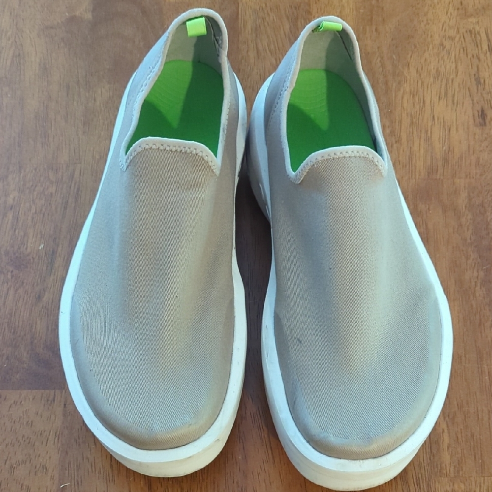 Oofos Eezee Slip On